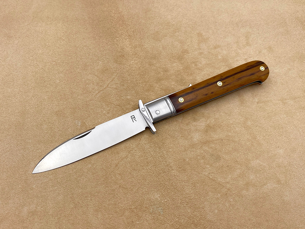 Romain-Alvarez-Yssingeaux-pgesc_micarta-vintage-(1)